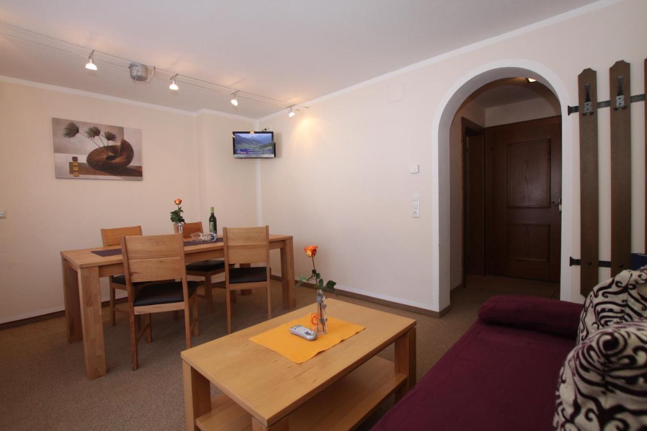 Ausfernerhof Apartment Berwang Bagian luar foto