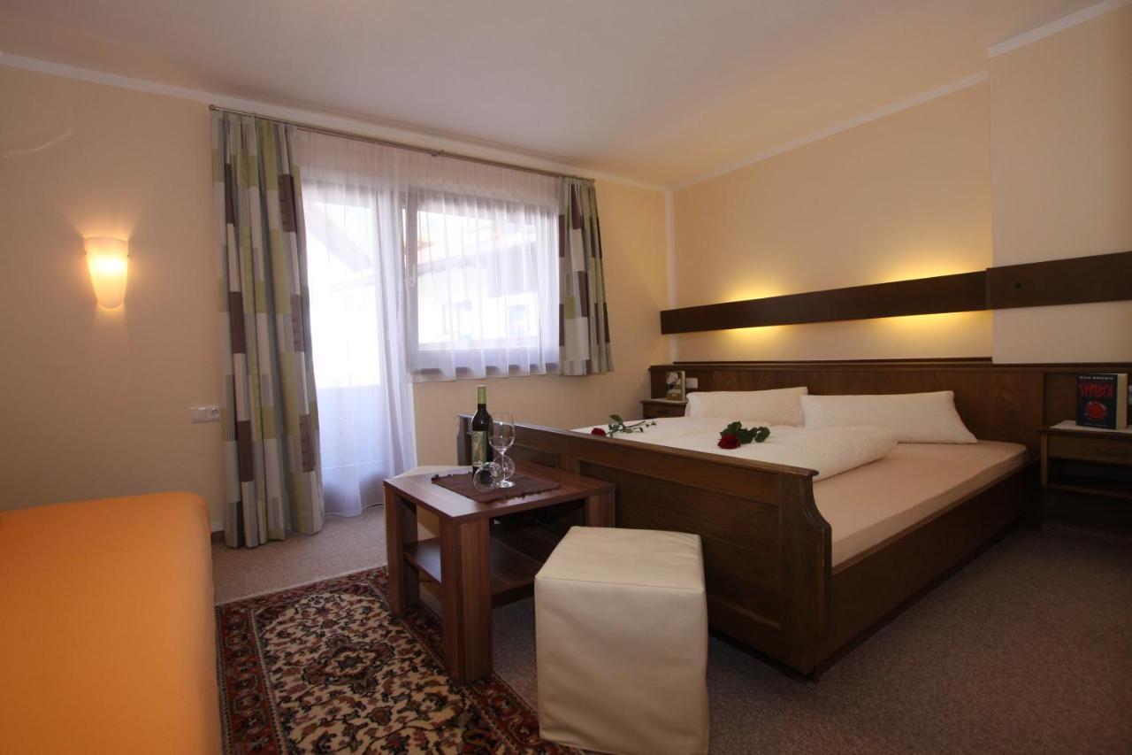 Ausfernerhof Apartment Berwang Bagian luar foto