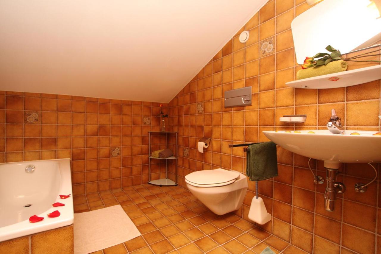Ausfernerhof Apartment Berwang Bagian luar foto