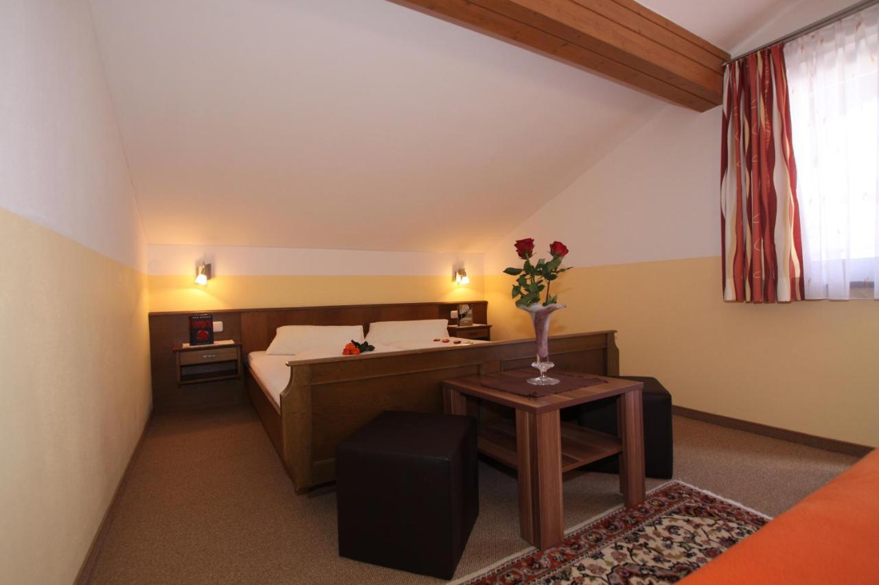 Ausfernerhof Apartment Berwang Bagian luar foto