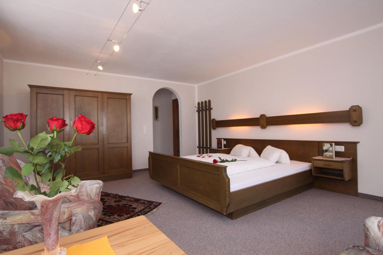 Ausfernerhof Apartment Berwang Bagian luar foto