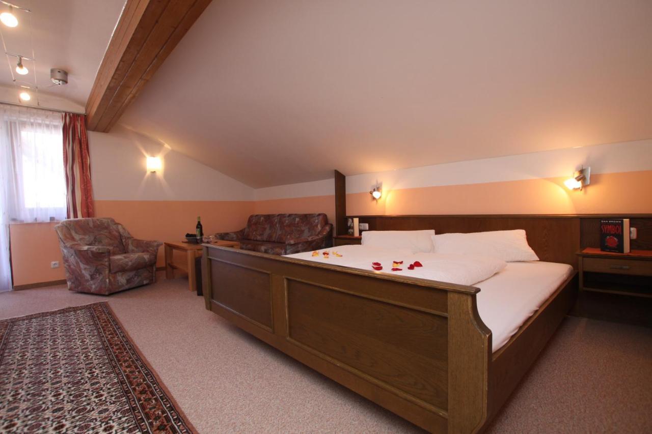 Ausfernerhof Apartment Berwang Bagian luar foto